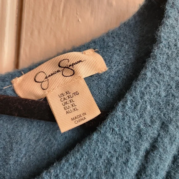 Jessica Simpson- Ribbed Sweater - Picture 5 of 6